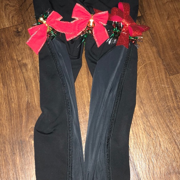 Lulu Lemon Leggings - Picture 4 of 5